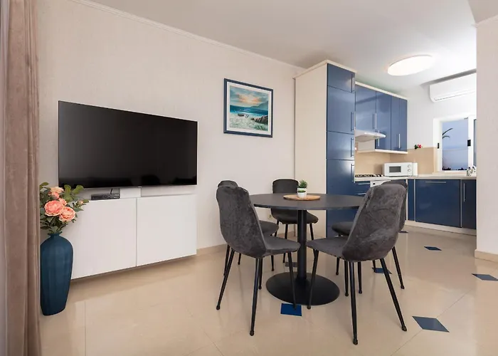 Apartment Ela