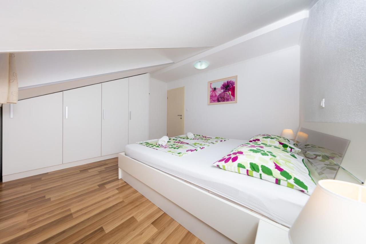 Apartamento Ela *