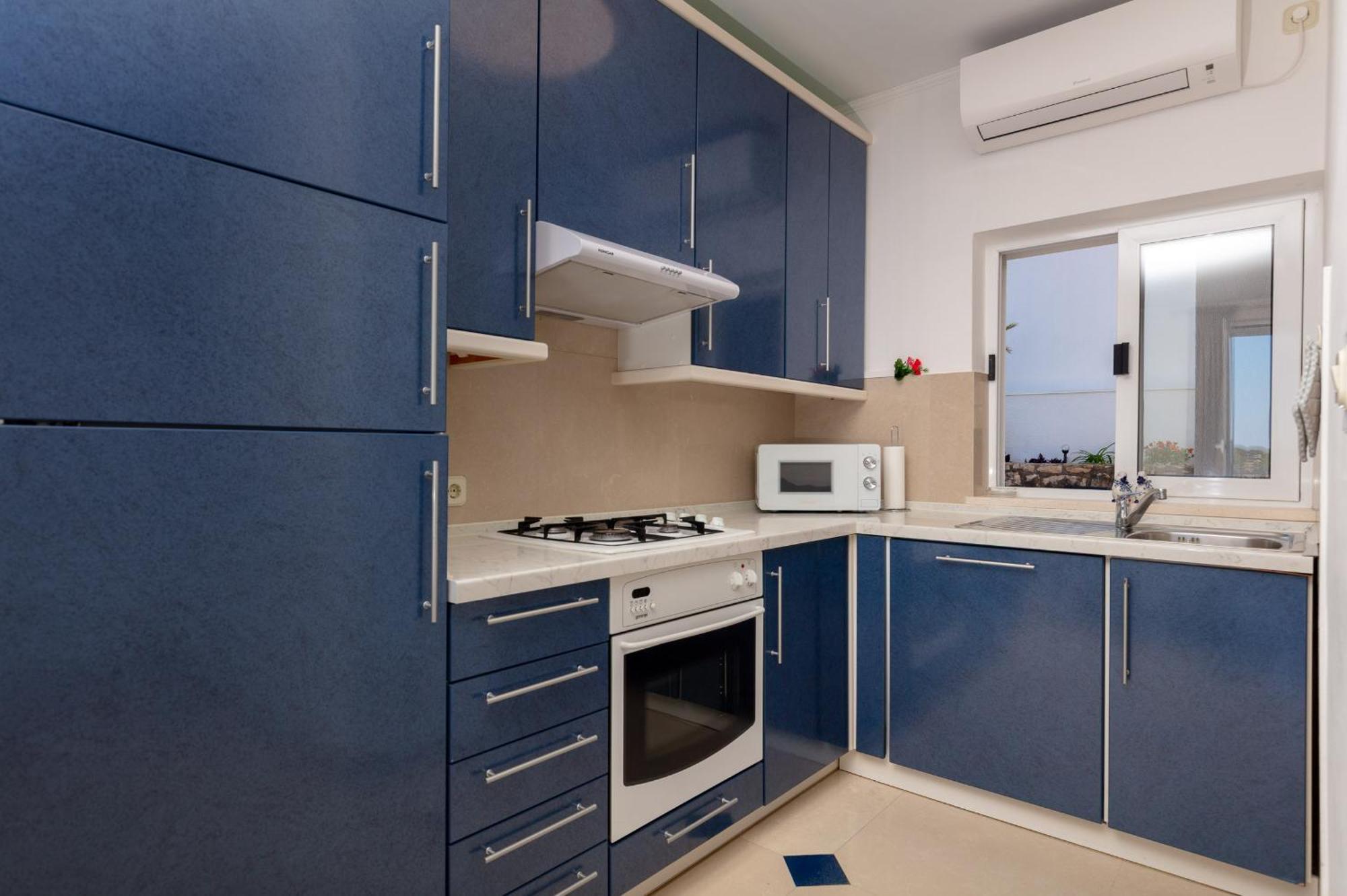 Ela Apartment